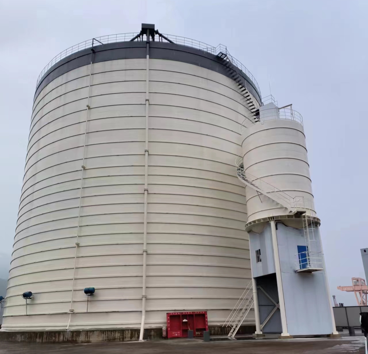 吉利10万吨水泥钢板库